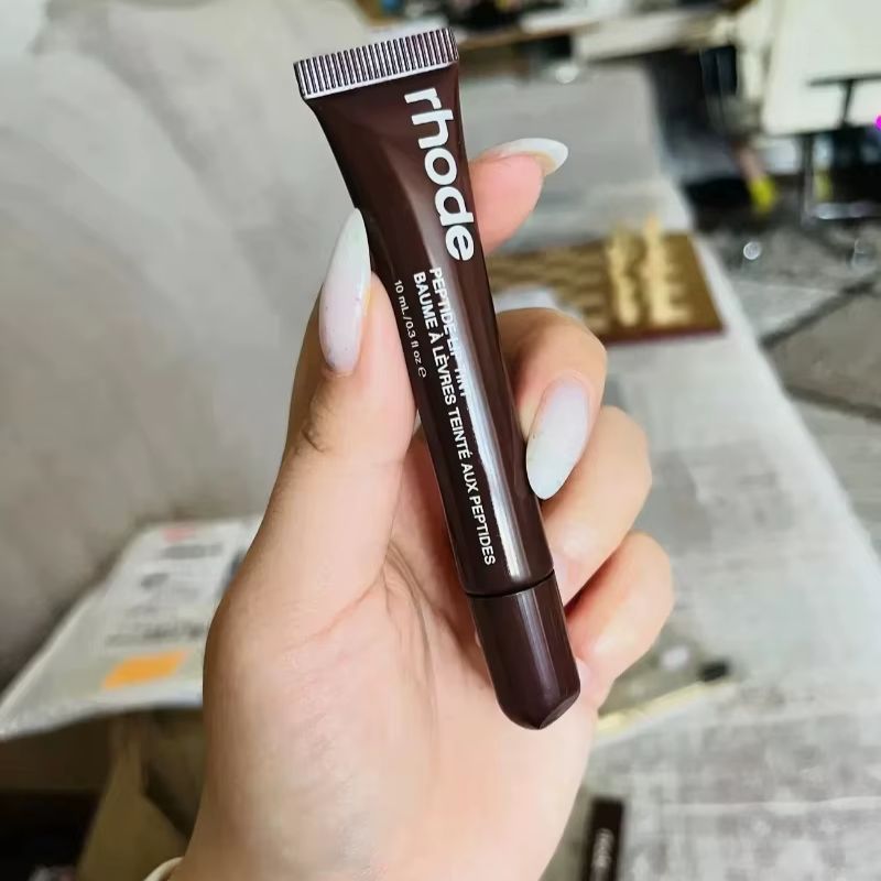 Bálsamo Labial Rhode Hidratante - Brilho Natural e Elegância